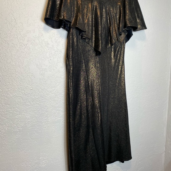 Bensoni Dress Gold Metalic Ruffle Detail Sz 2 - Picture 5 of 8